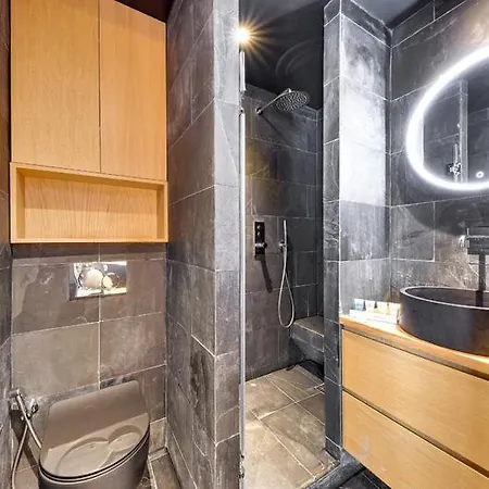 Le Merveilleux - Elegant Duplex - Coeur De Lägenhet